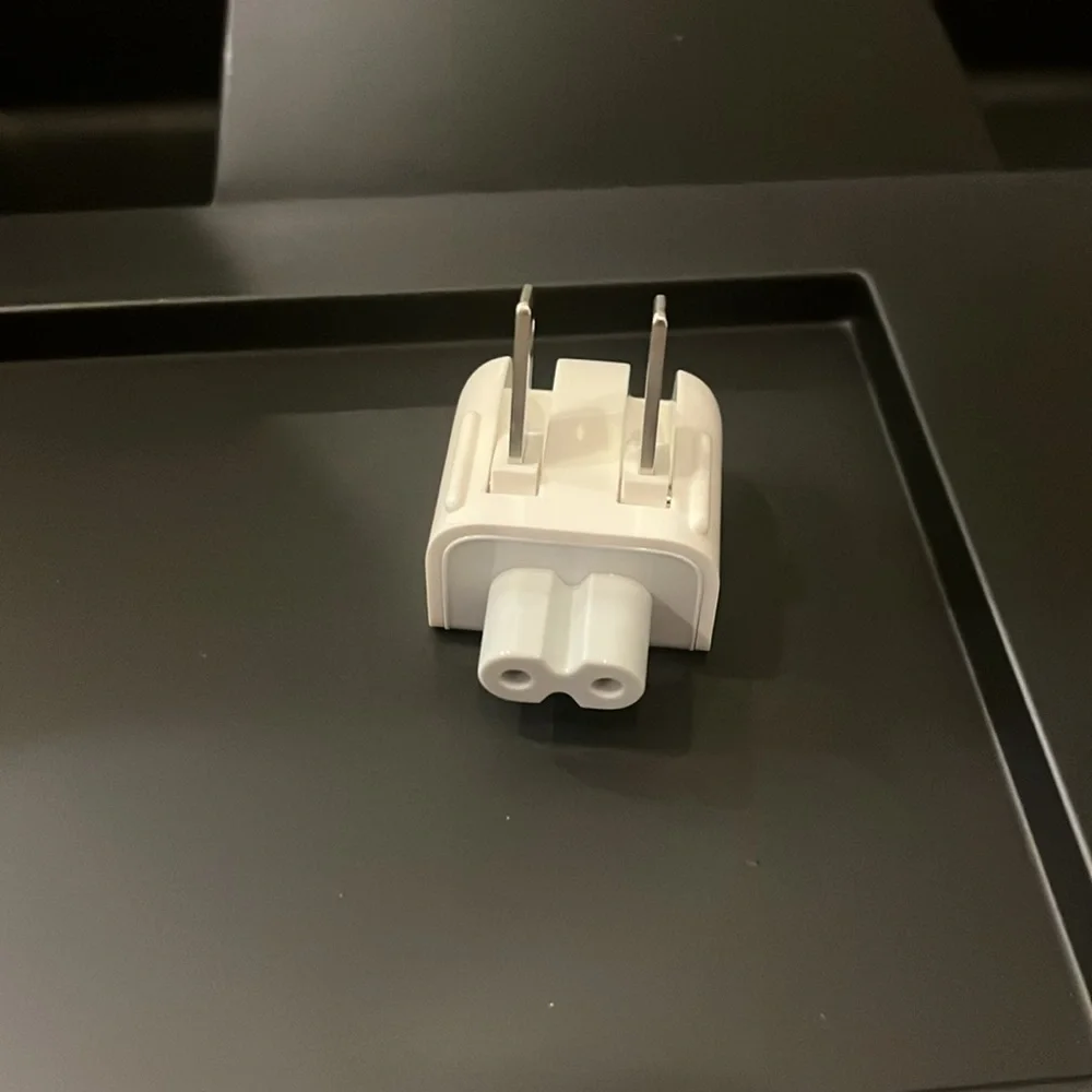 MacBook Air 13 Inch Laptop Computer For Parts Only - No Hard Drive -